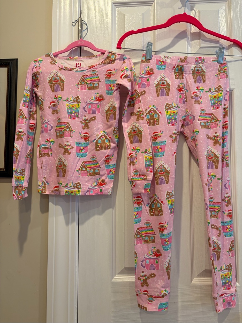 The Children’s Place Pink Gingerbread House Holiday Pajama Set 🍪🍭🏡🎄🎅🏻💖
